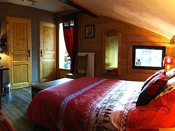 Logis Les Ancolies Hotel 3*